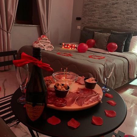 B&B Alla Stazione Наполи Екстериор снимка