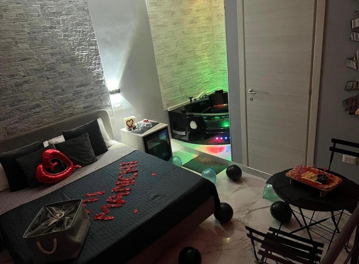 B&B Alla Stazione Наполи Екстериор снимка