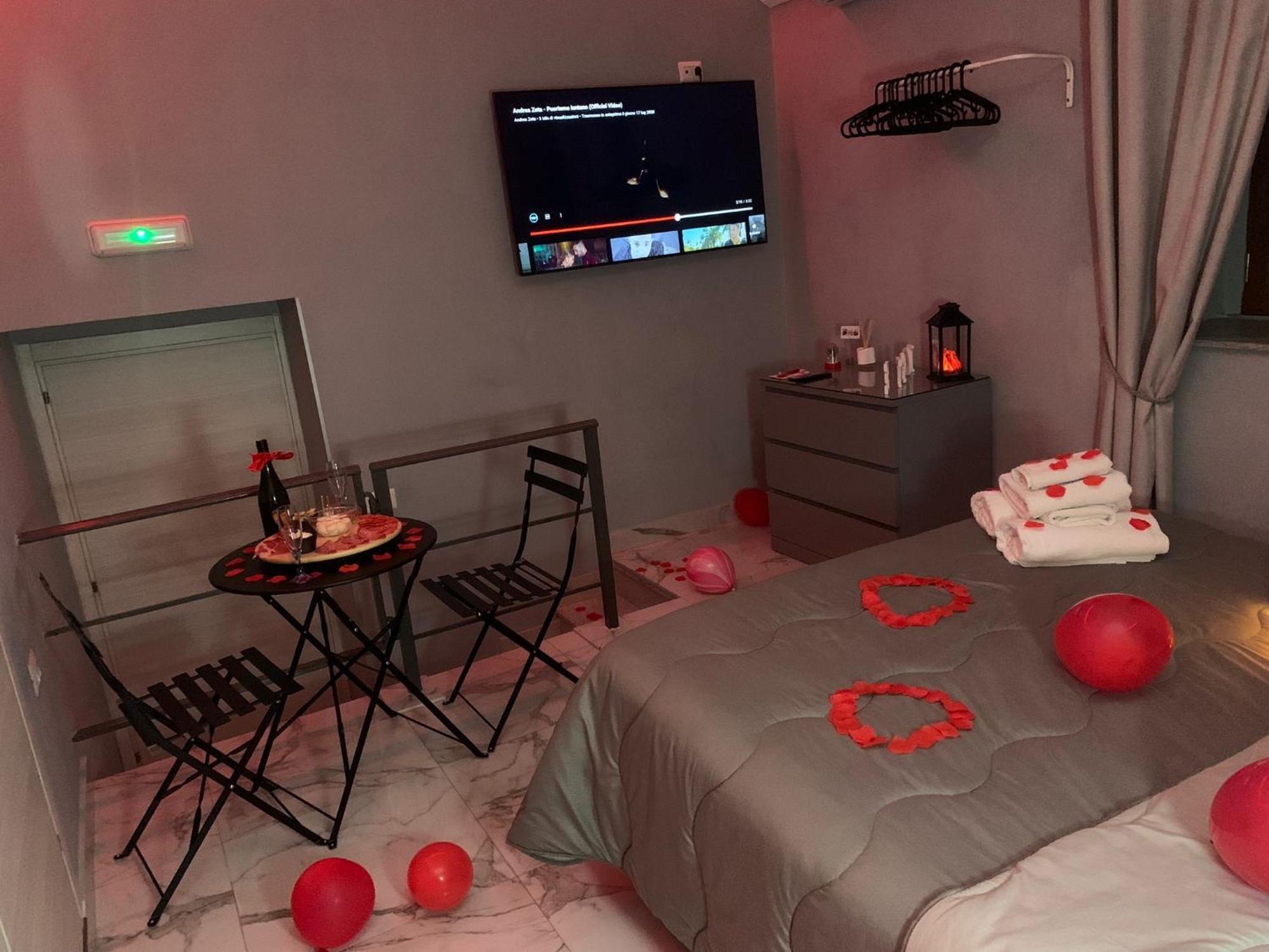 B&B Alla Stazione Наполи Екстериор снимка