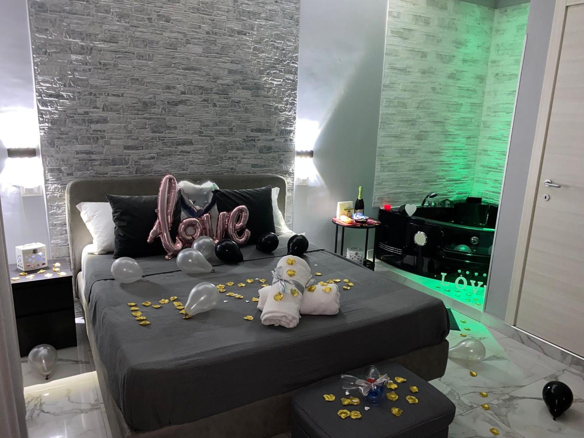 B&B Alla Stazione Наполи Екстериор снимка