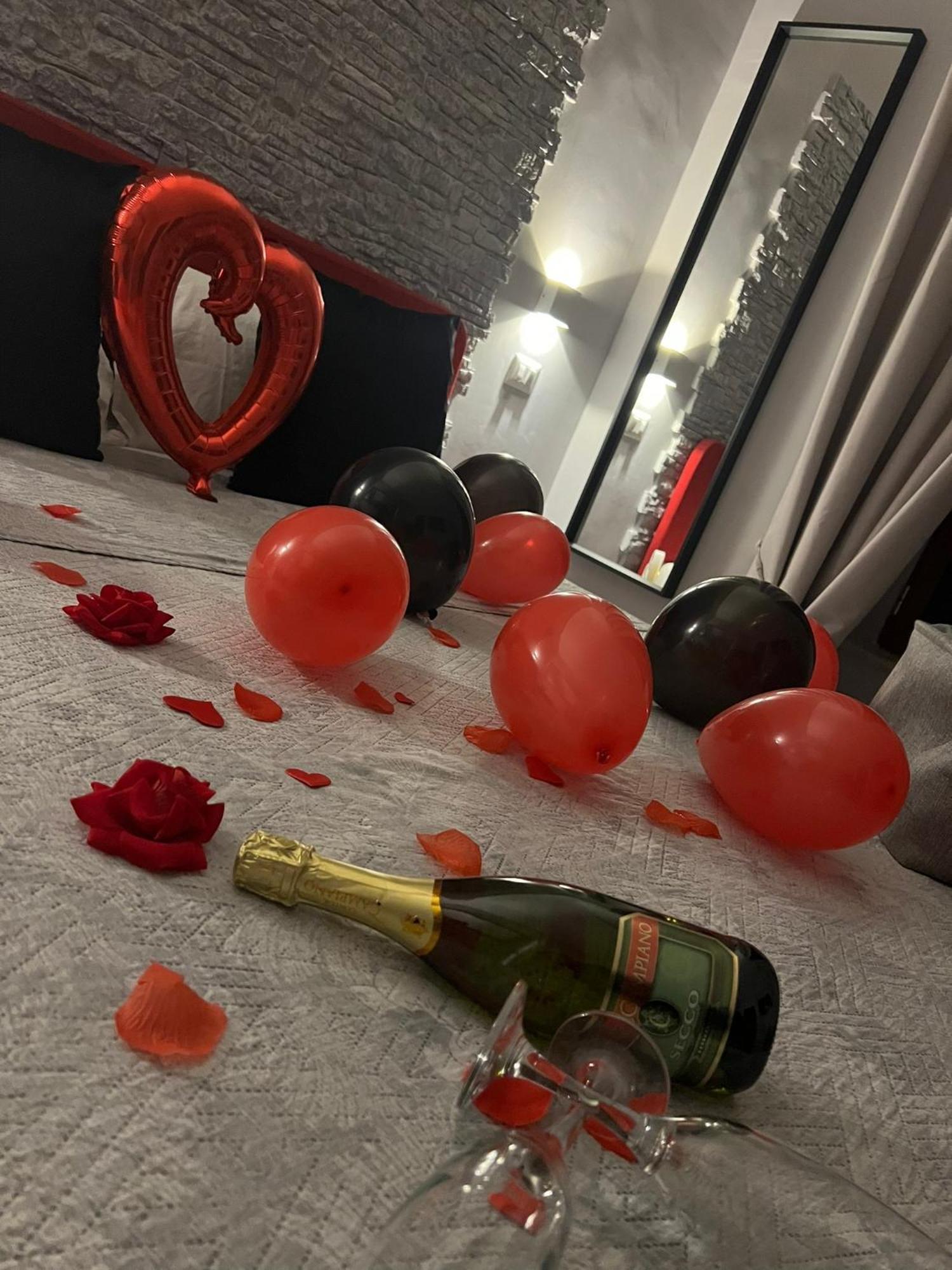 B&B Alla Stazione Наполи Екстериор снимка